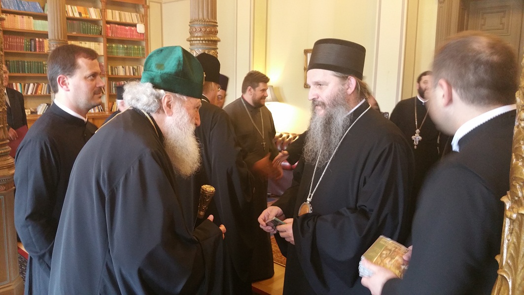 Епископ Андреј у Будимпешти