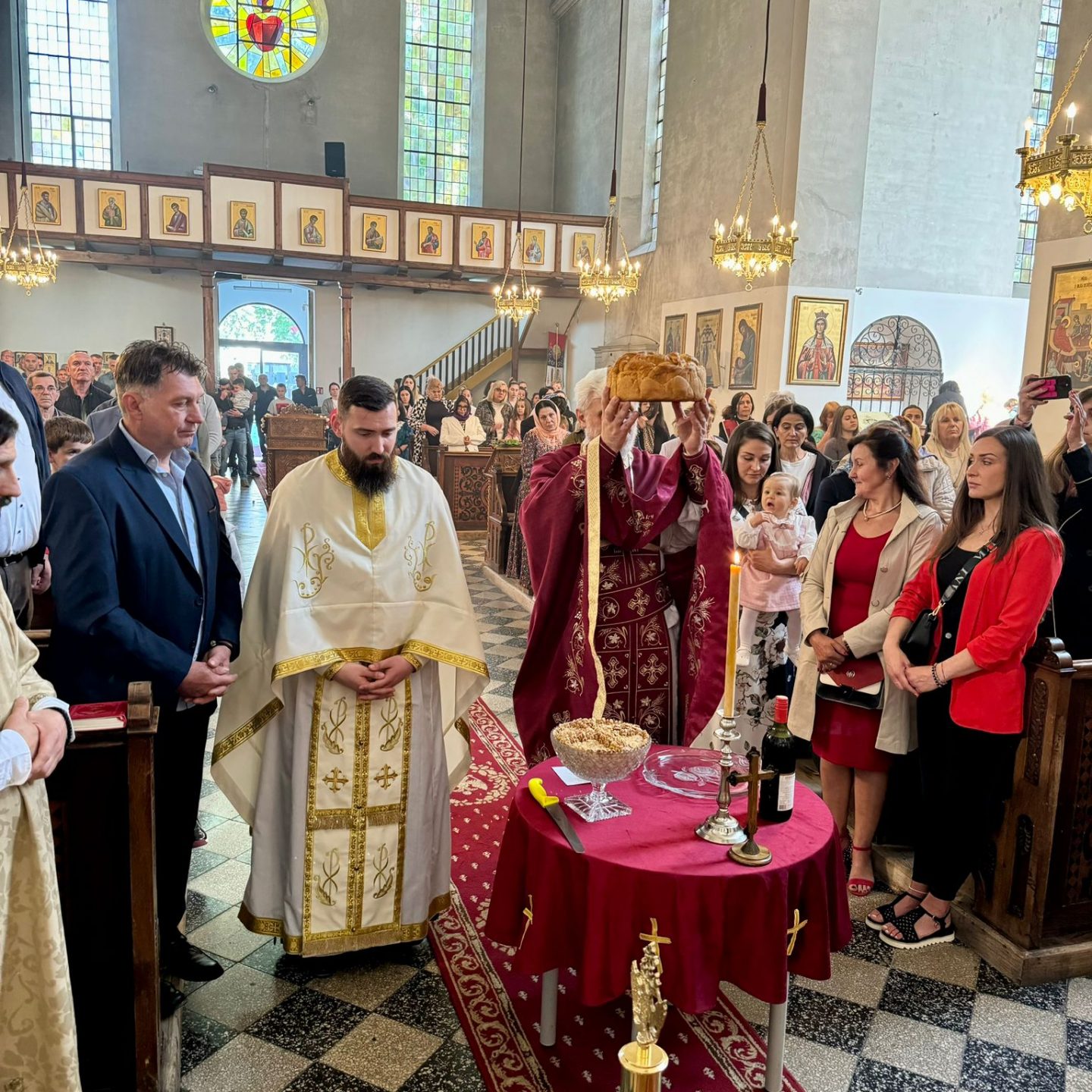 Прослава Храмовне славе у Браунау на Ину