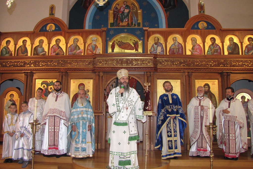 Архијерејска Литургија у цркви свете Тројице у Цириху