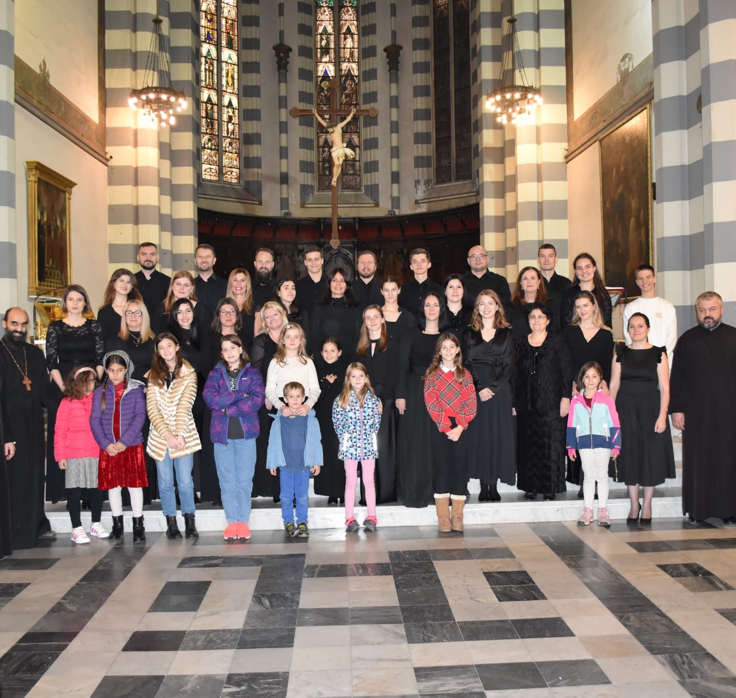 Црквени хор Богородичин Успенског храма из Цириха у посети парохији у Милану и Ђенови