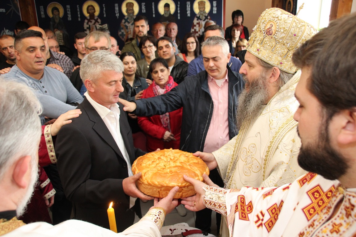 Прослава храмовне славе у Тулну