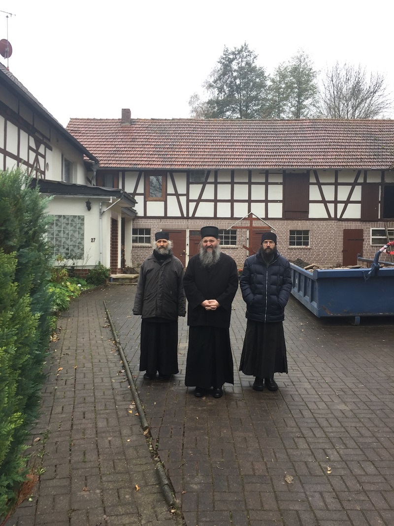 Епископ Андреј посетио испосницу у Ајтерфелду