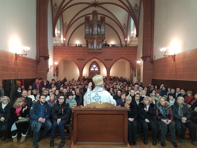 Епископ Андреј у посети парохији Свих Светих у Базелу
