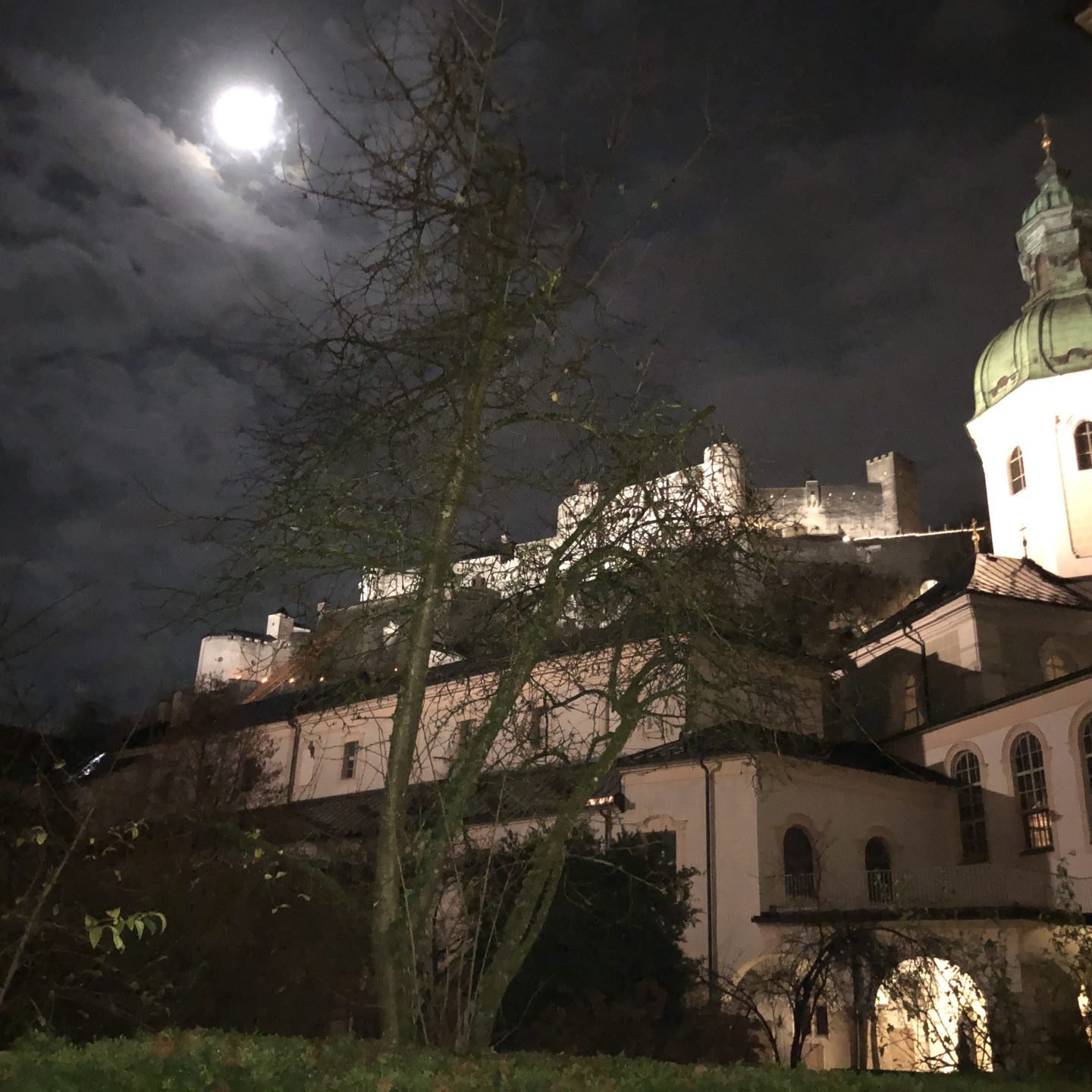 Свечани пријем у манастиру Св. Петра у Салцбургу