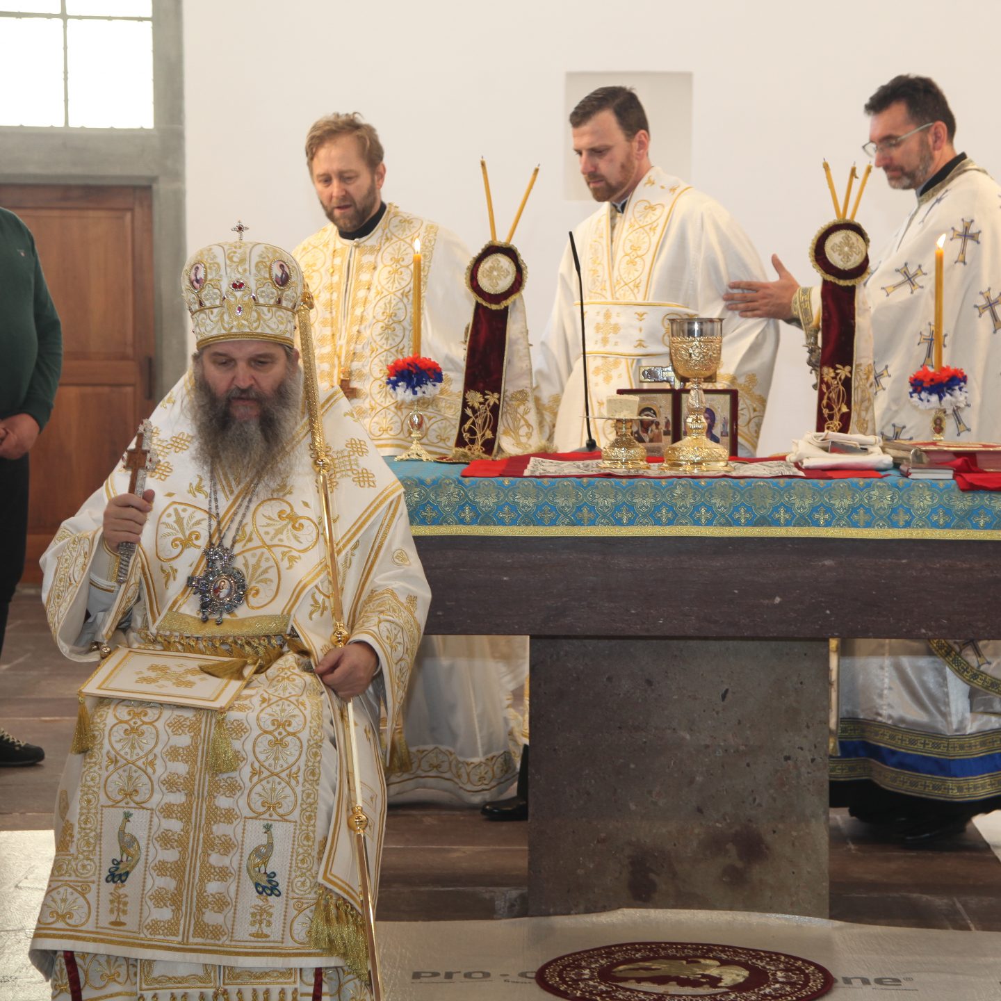 Архијерејска Литургија и рукоположење у Мелсу