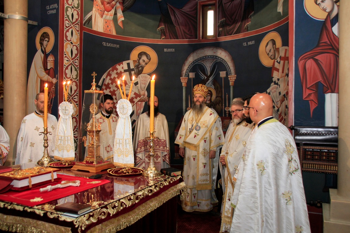 Архијерејска Литургија на Видовдан