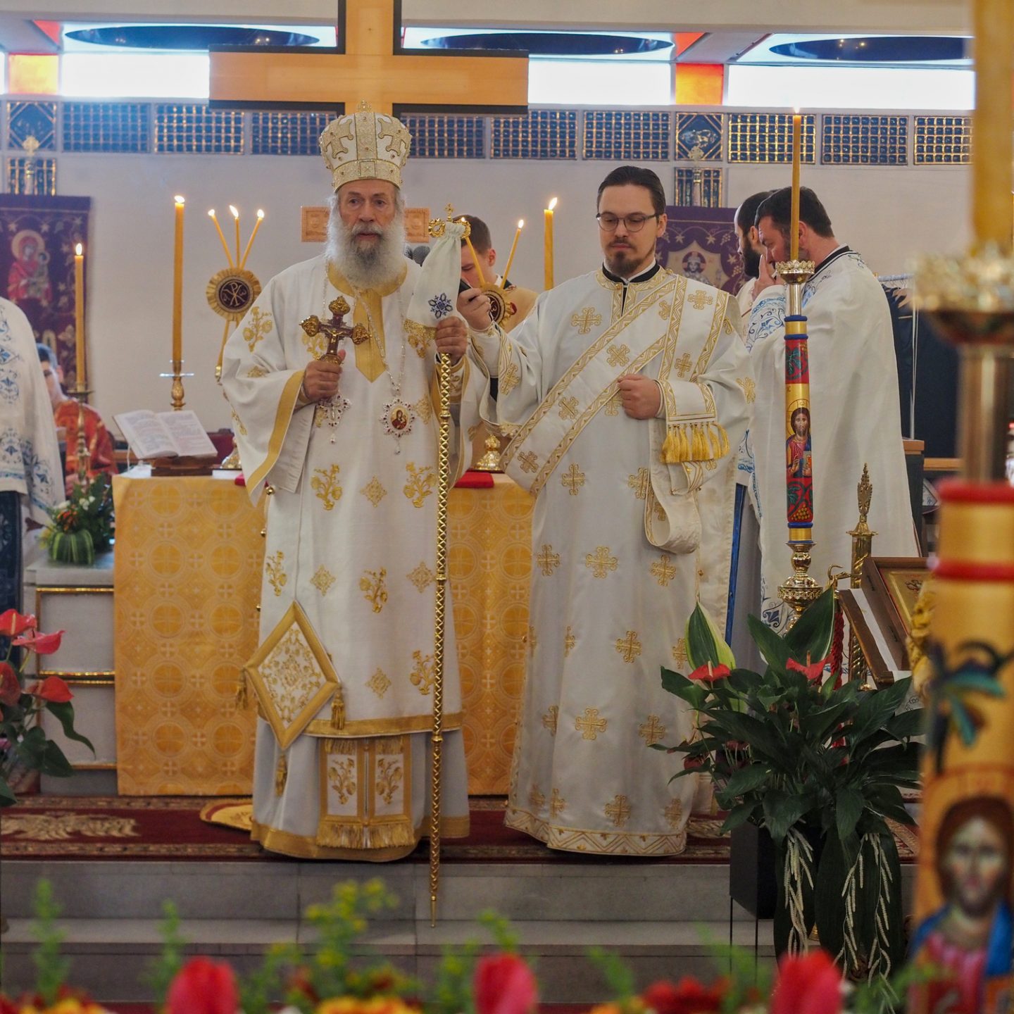 Епископ Алексеј, викар Његове Светости Патријарха Порфирија, служио у храму Акатиста Пресвете Богородице у Бечу