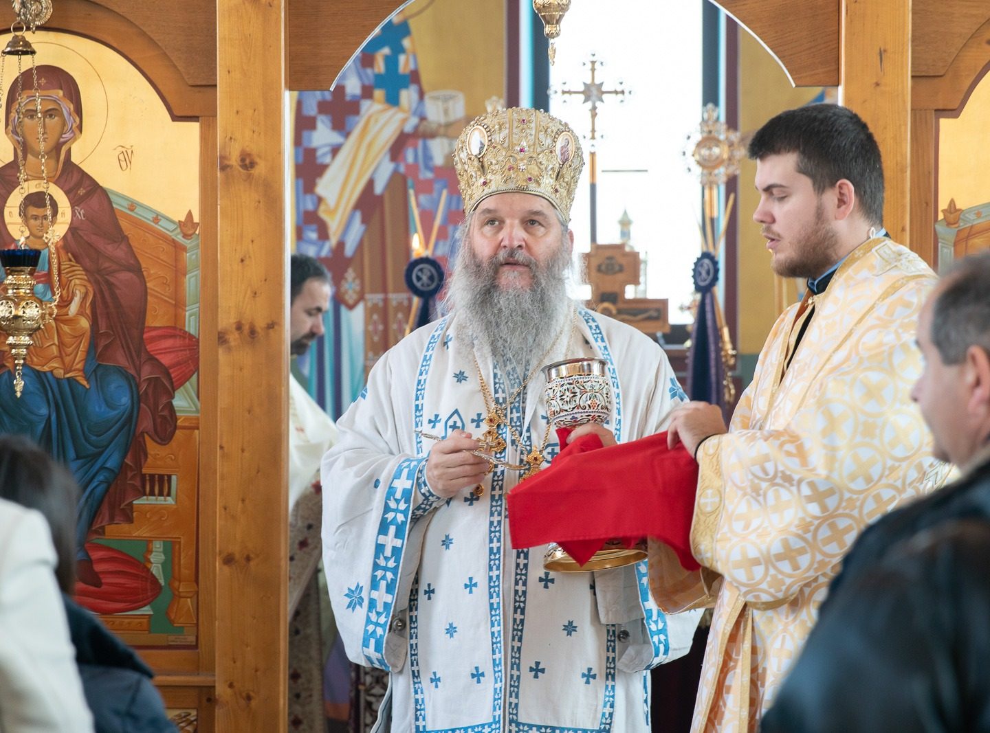 Света Архијерејска Литургија  и Духовно вече у Салцбургу